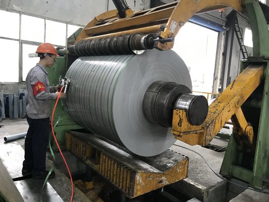 EN 1.4034 Aisi 420C DIN X46Cr13 Kaltgewalzte Edelstahlstreifen in Spirale